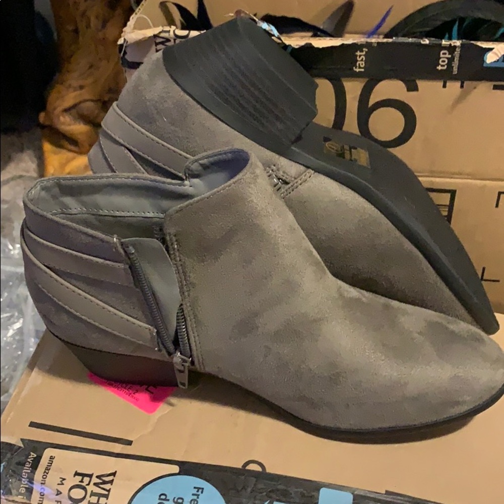 Booties - Picture 3 of 3